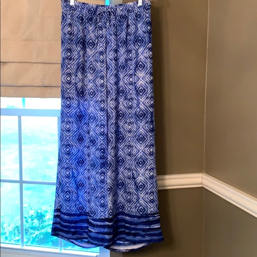 New Directions Wide leg batik print pants in blue